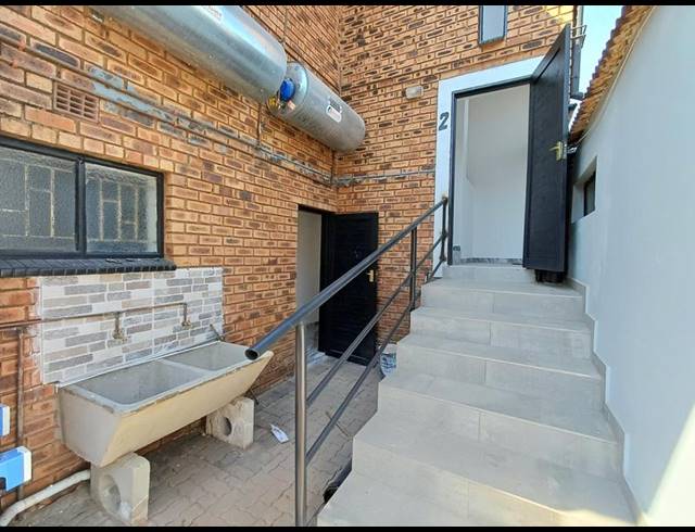 2 BEDROOM PROPERTY TO RENT IN LAUDIUM